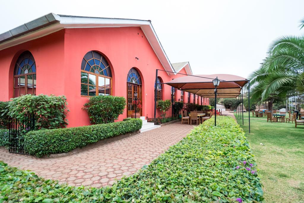 Highview Hotel Karatu Exterior photo